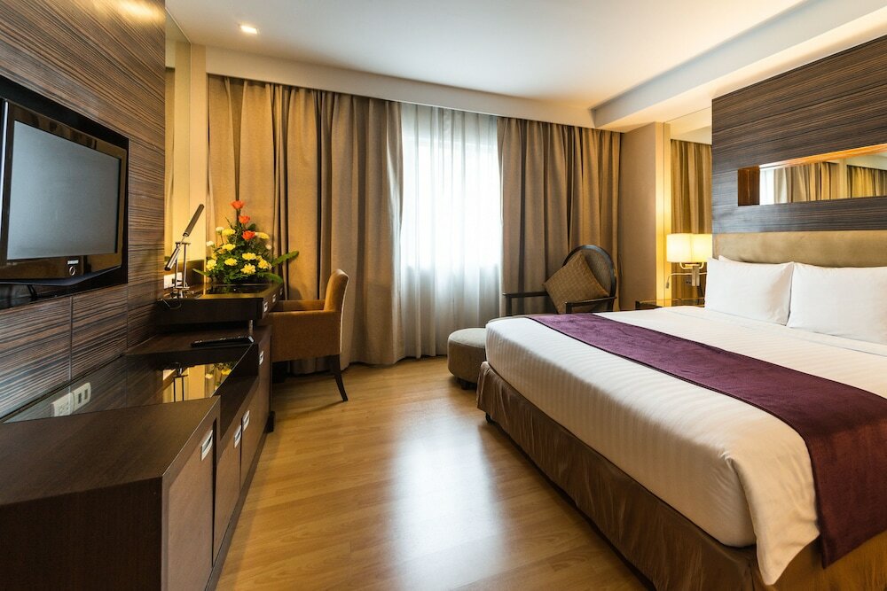 Фото Novotel Living Bangkok Sukhumvit Legacy