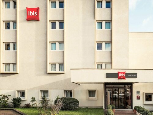 Внешний вид отеля Ibis Epinay-sur-Seine в Эпине-сюр-Сене, фото 1