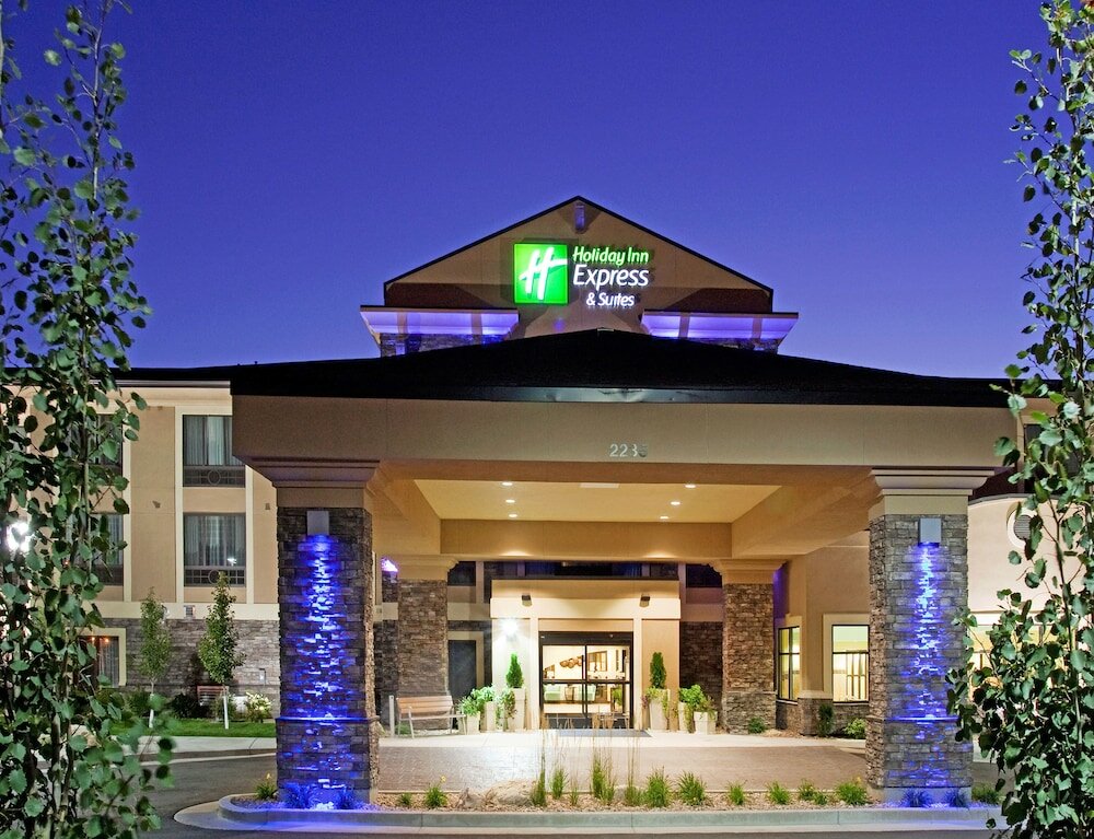 Фото Holiday Inn Express Hotel & Suites Logan, an Ihg Hotel