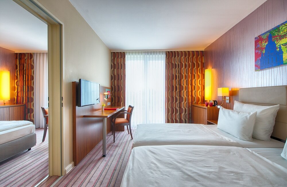 Фото Leonardo Hotel Dresden Altstadt
