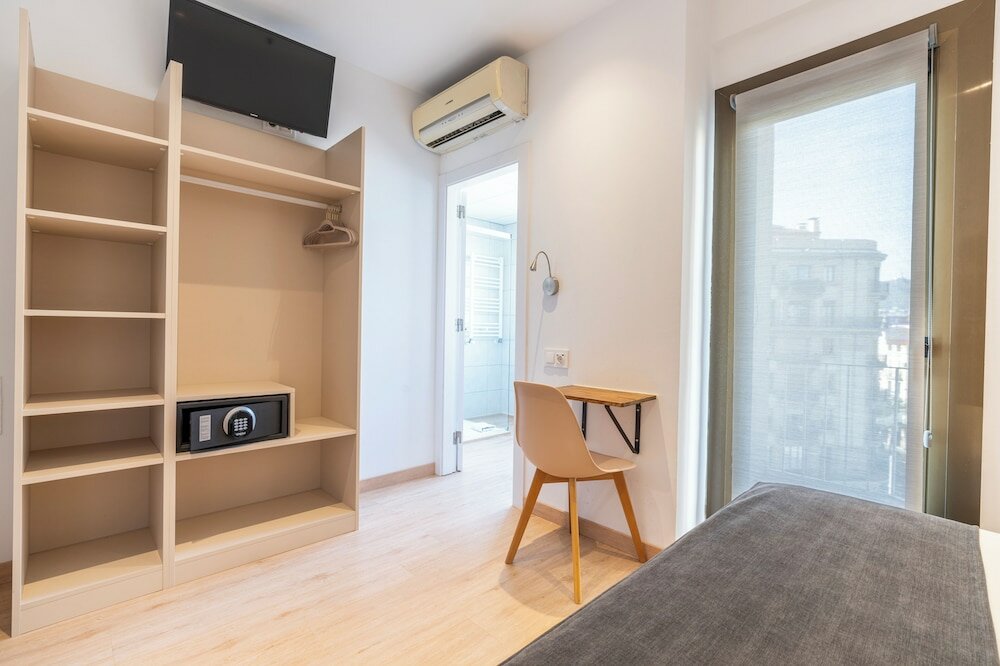 Фото Hostal Sans