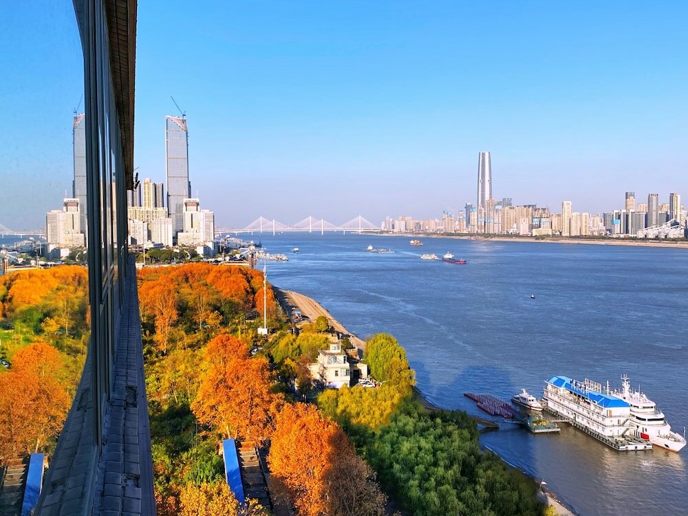 Фото Holiday Inn Wuhan Riverside, an Ihg Hotel