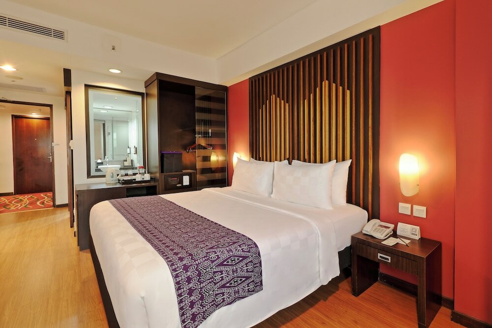 Фото Mercure Pontianak City Center