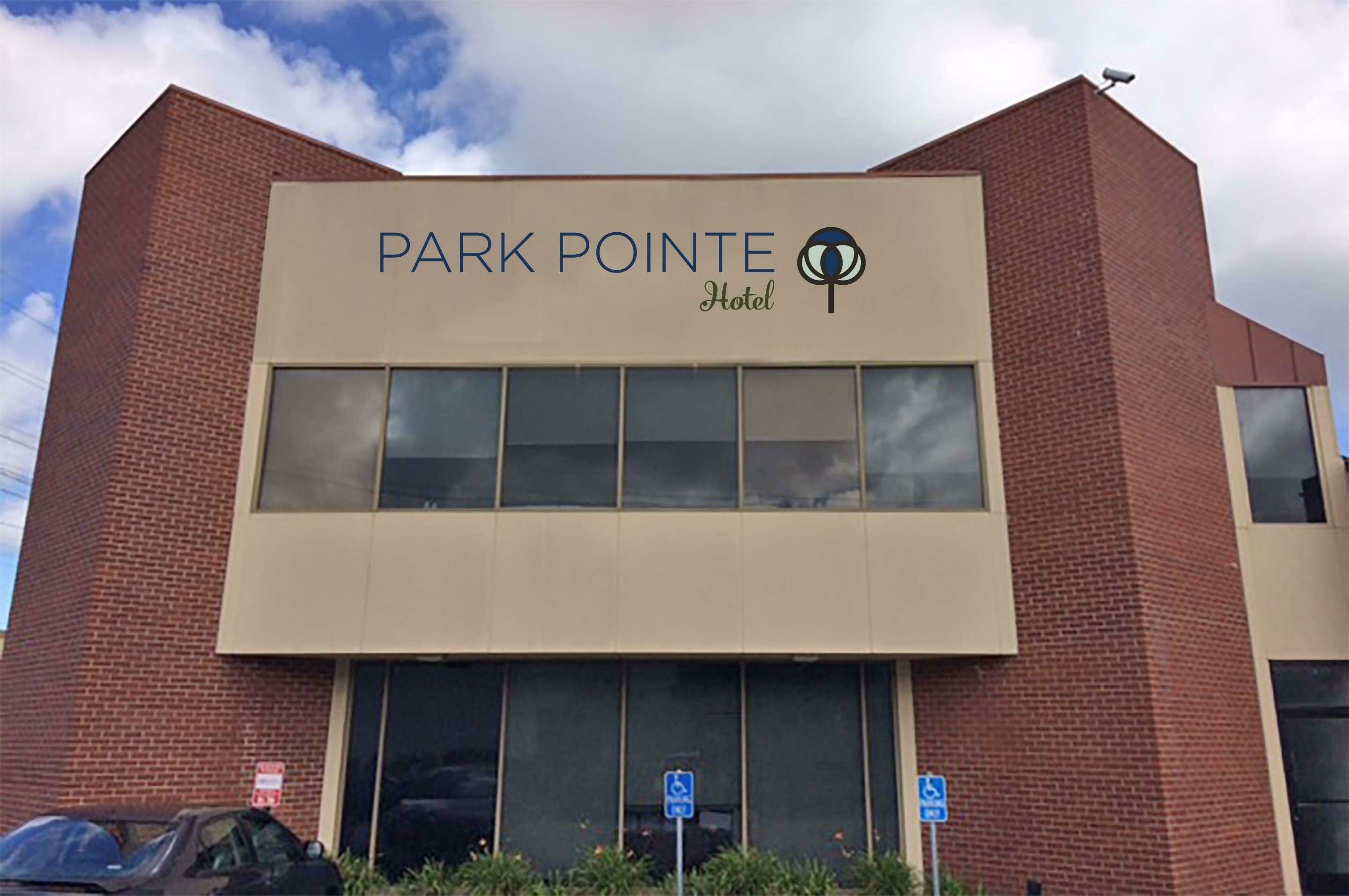 Фото Park Pointe Hotel