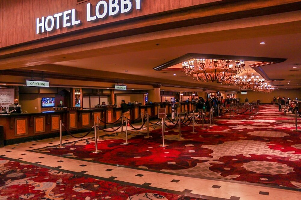 Фото Excalibur Hotel & Casino
