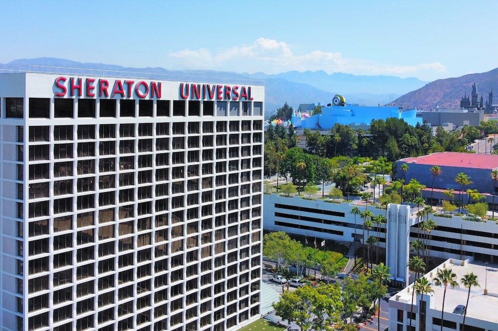 Фото Sheraton Universal Hotel