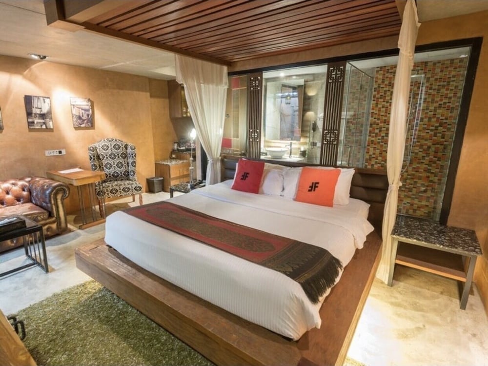 Фото The Fusion Suites