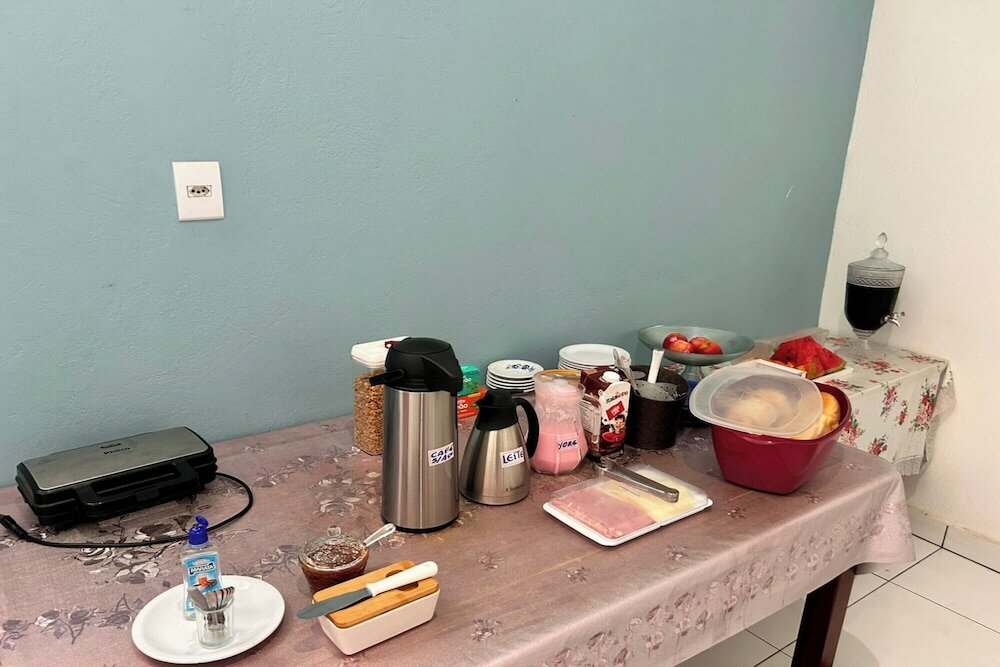 Фото Oyo Pousada Paraná, Cuiabá