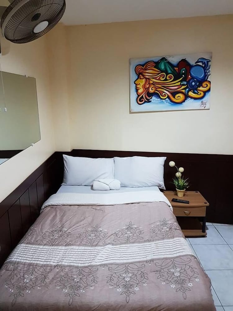 Фото City Corner Hotel