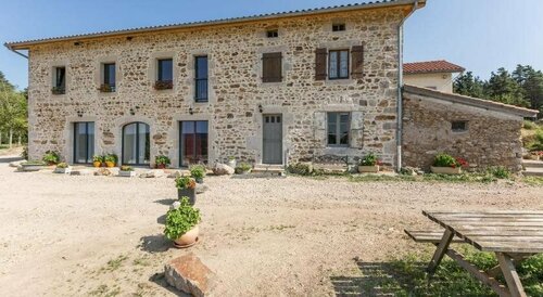Гостиница Logis Auberge des Myrtilles в Иссенжо