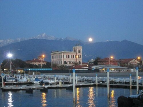 Внешний вид отеля Hotel Italia в Массе, фото 2