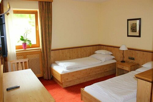Гостиница Hotel Königsblick в Фульпмесе
