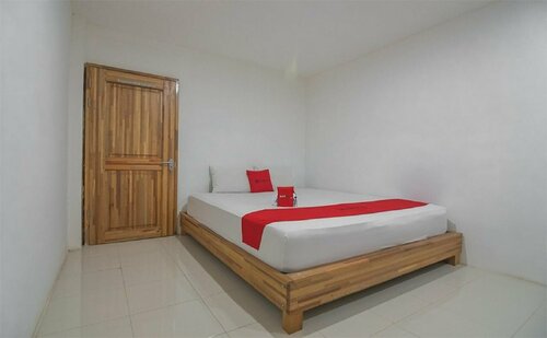 Гостиница RedDoorz near Gajah Mada Pontianak в Провинции Западный Калимантан