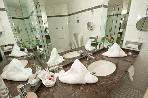 Гостиница Parkhotel Altmühltal в Гунценхаузене