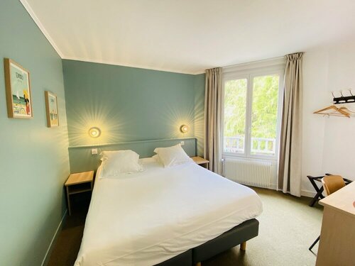 Гостиница Hotel du Parc в Динаре