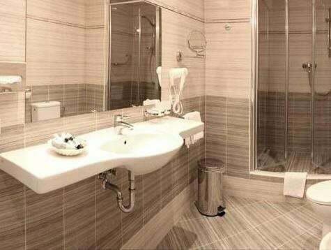 Гостиница Kolonada в Карловых Варах