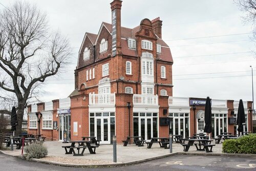 Отель Fox Connaught London ExCeL