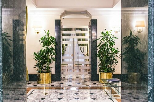 Гостиница Raeli Hotel Regio в Риме