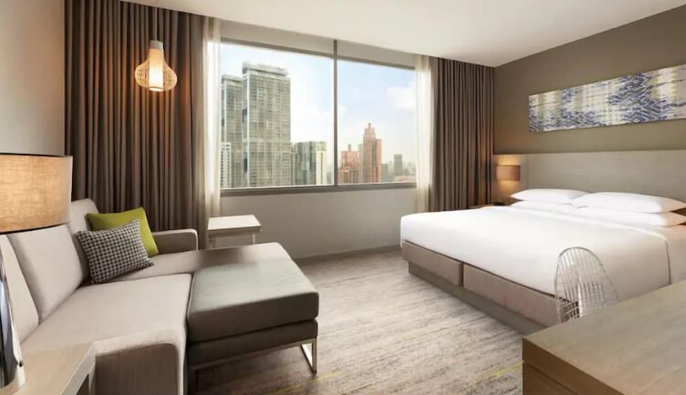 Фото Hyatt Place Bangkok Sukhumvit 24