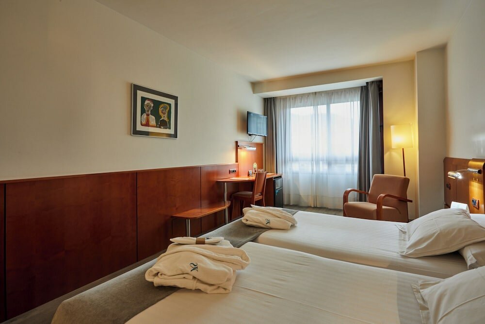 Фото Hotel Silken Monumental Naranco