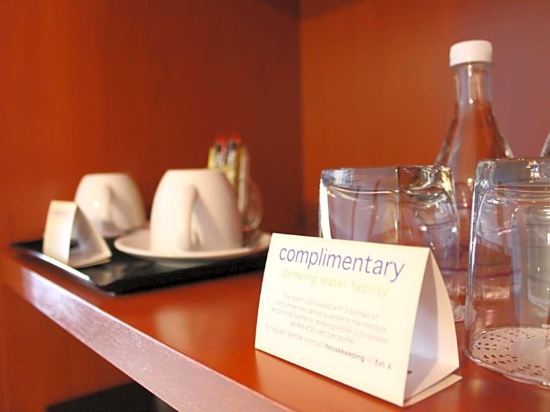 Фото Hotel Maluri