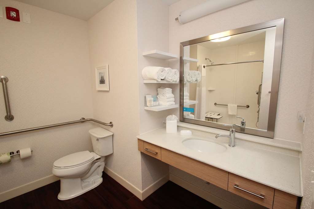 Фото Hampton Inn Suffolk