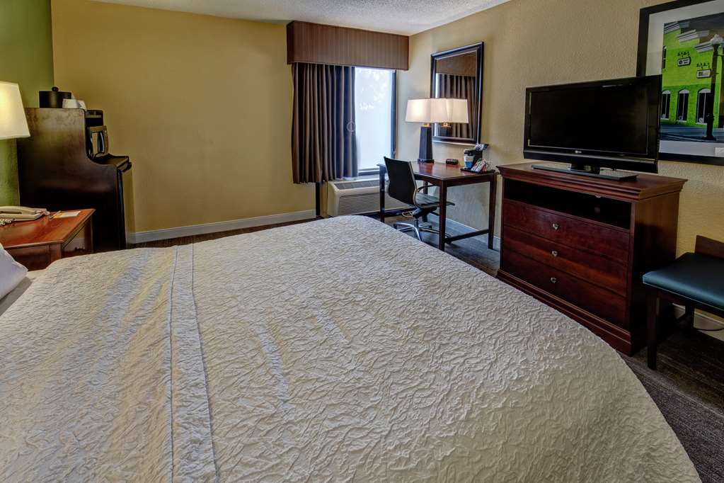 Фото Hampton Inn Raleigh Cary