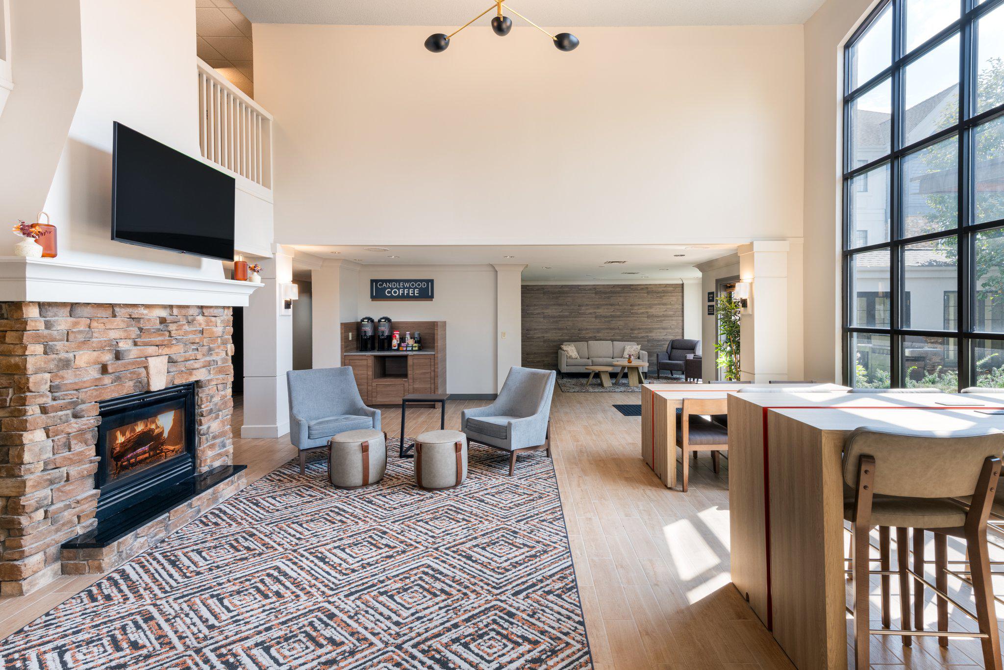 Фото Candlewood Suites Eagan Arpt South - Mall Area, an Ihg Hotel