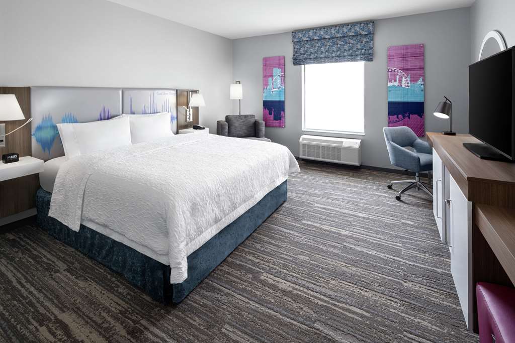 Фото Hampton Inn & Suites Bridgeview Chicago