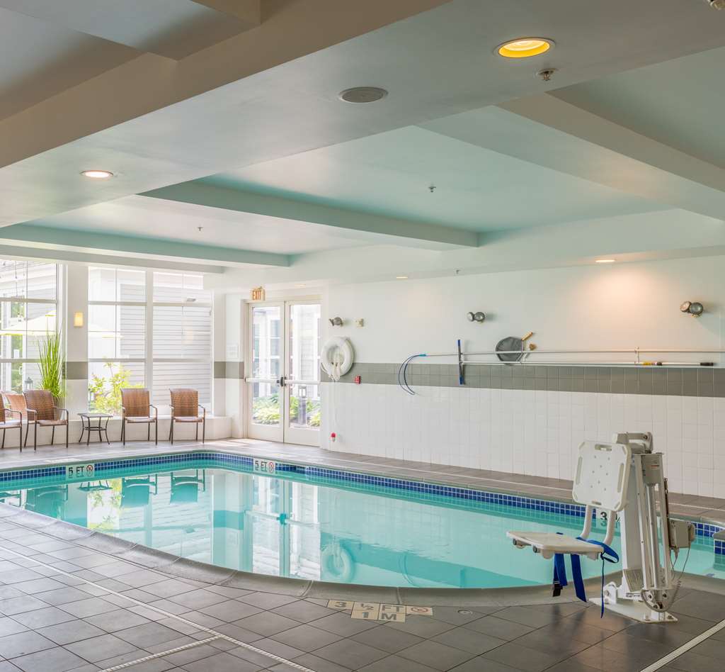 Фото Hilton Garden Inn Freeport Downtown