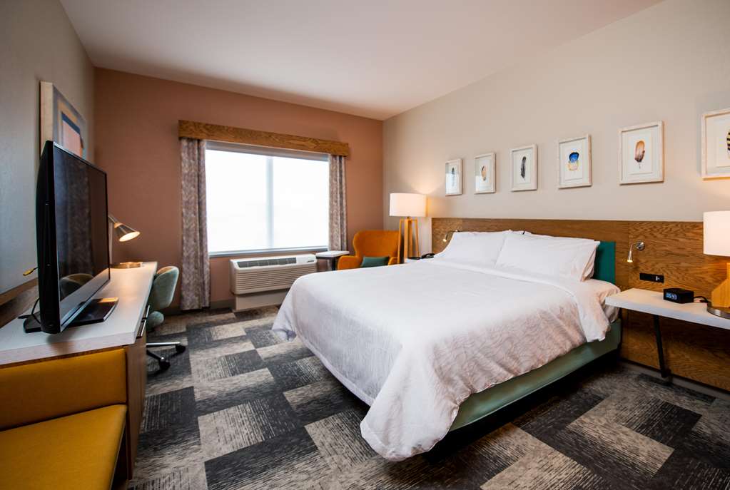 Фото Hilton Garden Inn Moncton Downtown