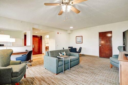 Гостиница Hampton Inn Palm Beach Gardens в Джуно Бич