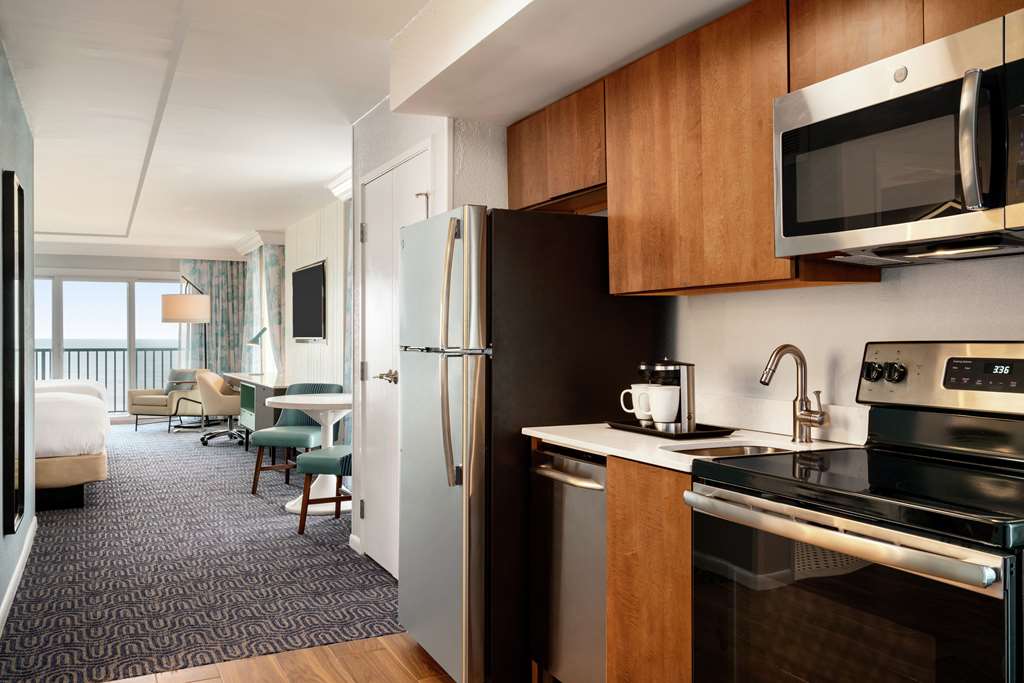 Фото DoubleTree by Hilton Ocean City Oceanfront