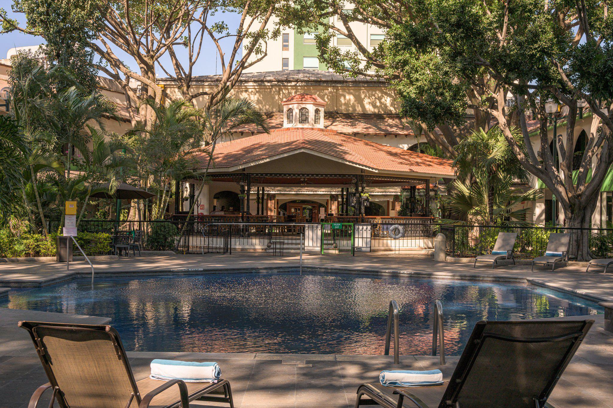 Фото Holiday Inn Guadalajara Expo