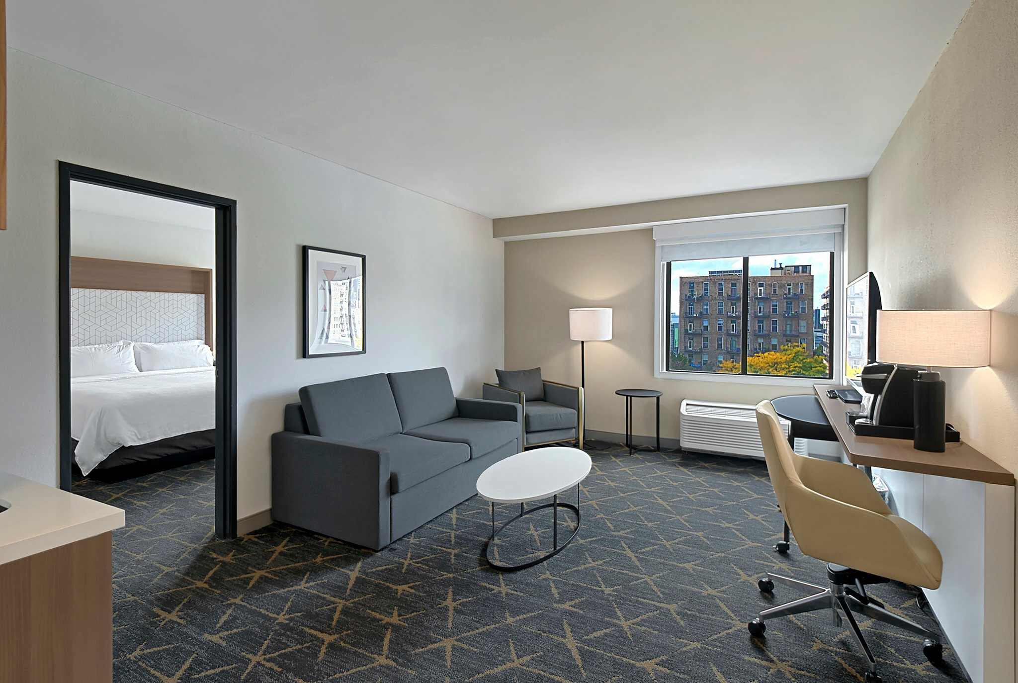 Фото Holiday Inn & Suites Chicago - Downtown