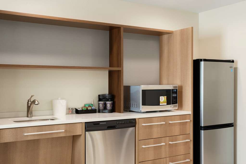 Фото Home2 Suites by Hilton Warminster Horsham