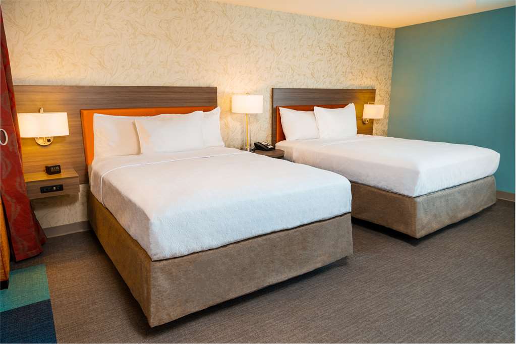 Фото Home2 Suites by Hilton Bakersfield