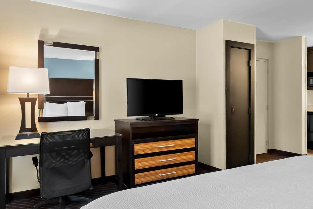 Фото Best Western Newport Inn