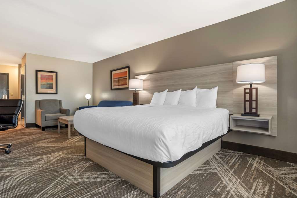 Фото Best Western Plus Jackson Downtown Colliseum