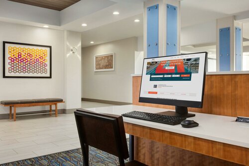 Гостиница Holiday Inn Express Hotel & Suites Merced, an Ihg Hotel в Мерседе