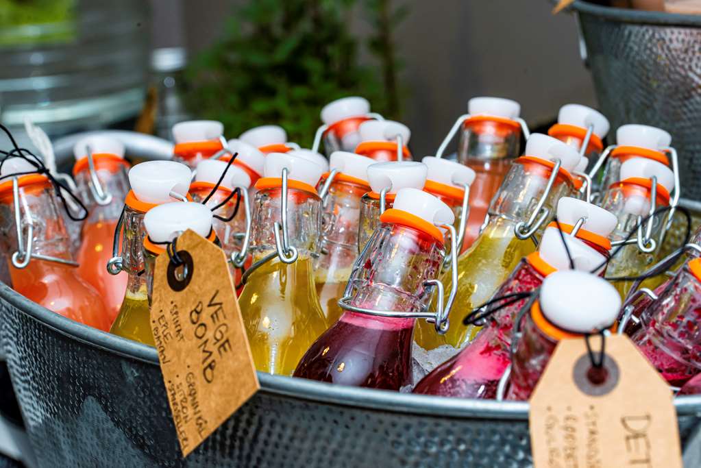 Фото Park Inn by Radisson Oslo Airport Hotel West