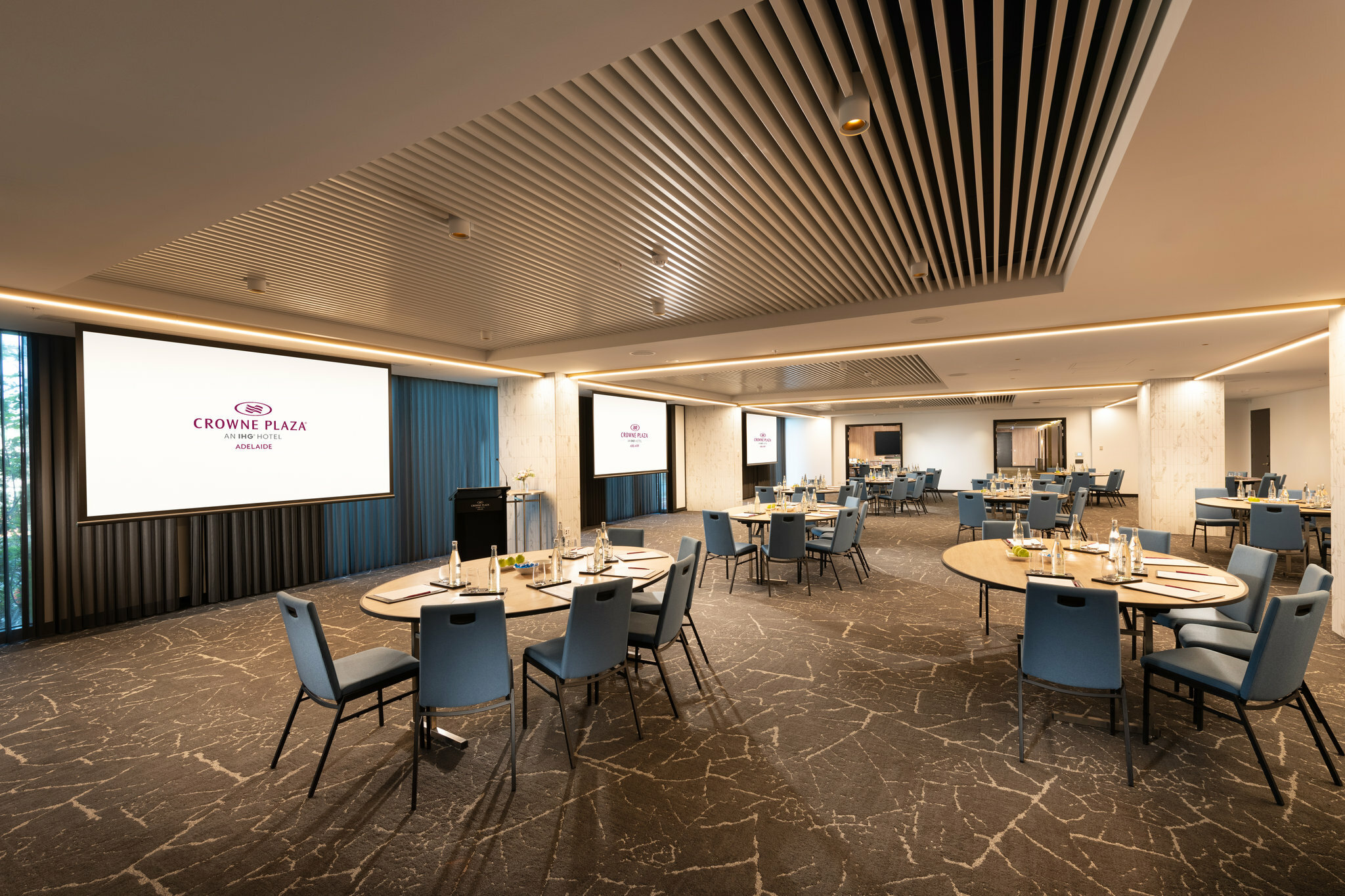 Фото Crowne Plaza by IHG Adelaide
