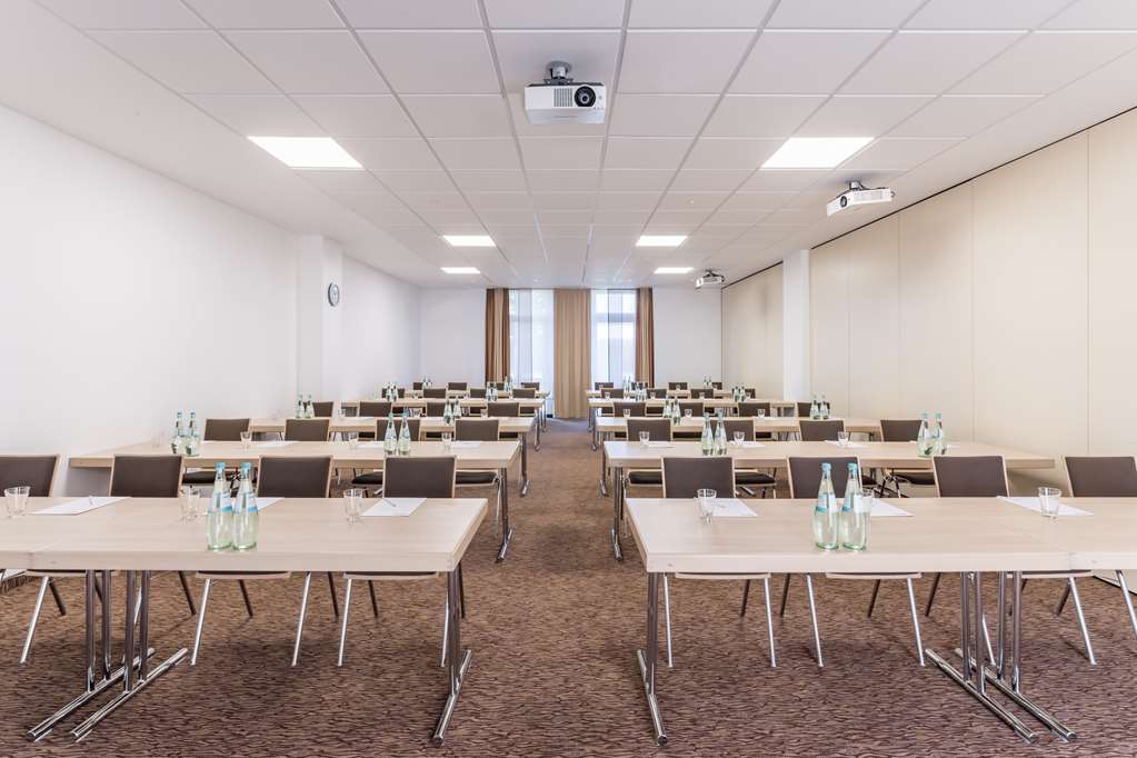 Фото Park Inn by Radisson Göttingen