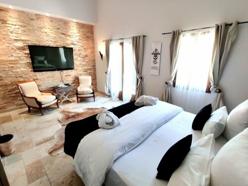 Гостиница Maison Prestige Roberto Geissini в Гриме