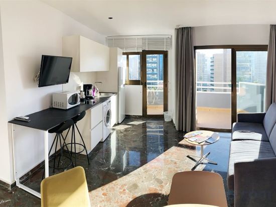 Фото Apartamentos San Jaime Center Suites