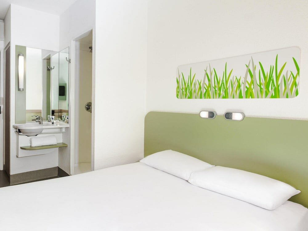 Фото Ibis budget London Hounslow