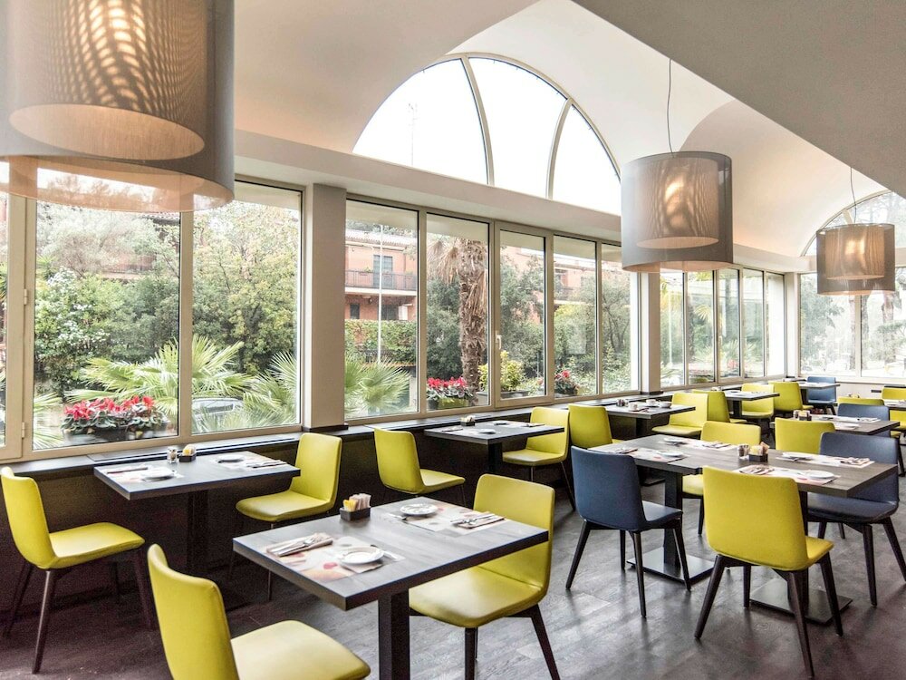 Фото Mercure Roma West