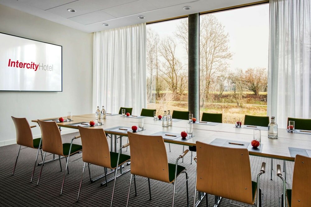 Фото IntercityHotel Zurich Airport