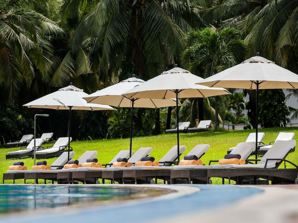 Фото Movenpick Ambassador Hotel