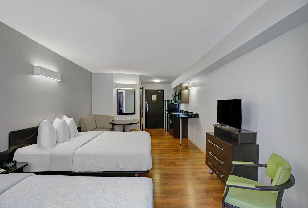 Фото Motel 6 Airdrie, Ab